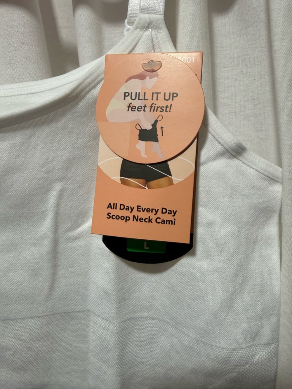 Shapermint White Scoop Neck Cami Tank - Picture 2 of 4